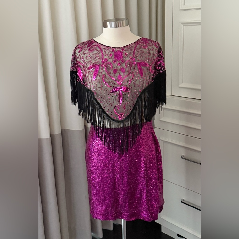 2-piece set pink sequin mini skirt and fringe collar